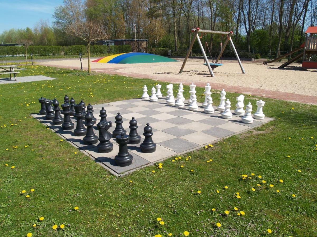 Europarcs De Biesbosch Hotell Willemsdorp Exteriör bild