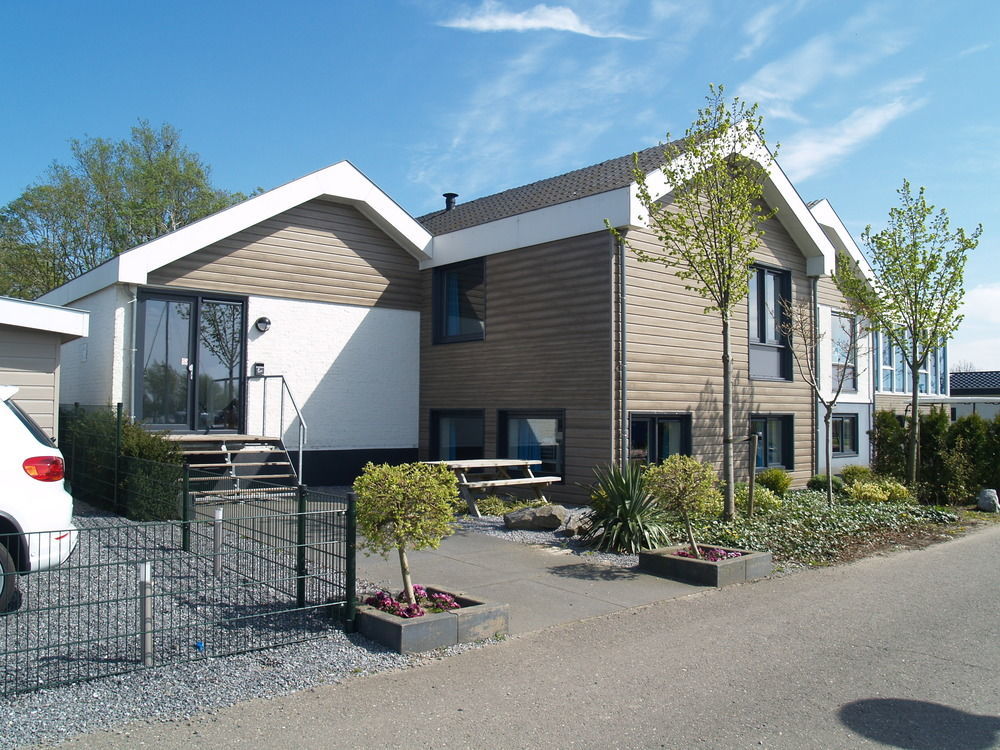 Europarcs De Biesbosch Hotell Willemsdorp Exteriör bild