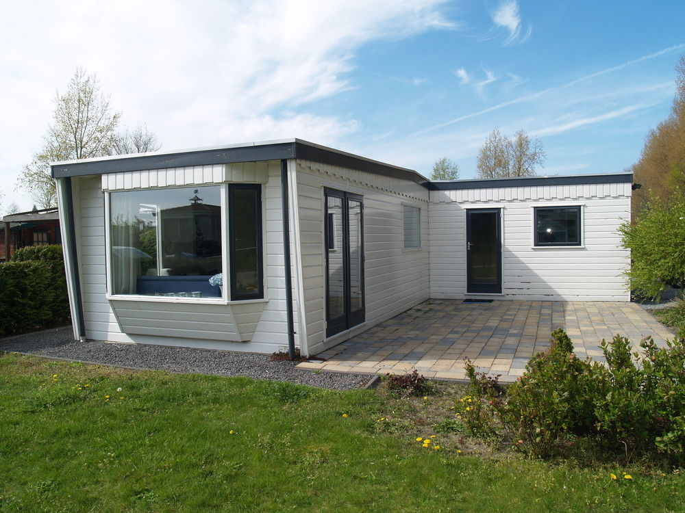 Europarcs De Biesbosch Hotell Willemsdorp Exteriör bild